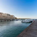 Federica Sul Lungomare * Otranto