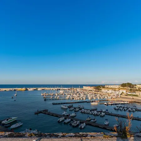 Federica Sul Lungomare *