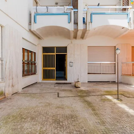 Federica Sul Lungomare * Οτράντο