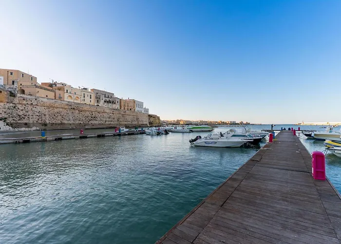 Federica Sul Lungomare Otranto